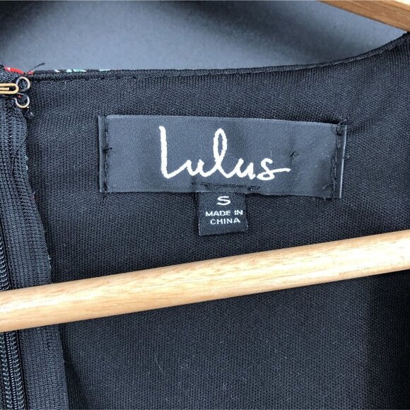 Lulus Boho Floral Faux Wrap Dress S Black/Red Flutter Sleeve Party Date Night - Picture 3 of 9